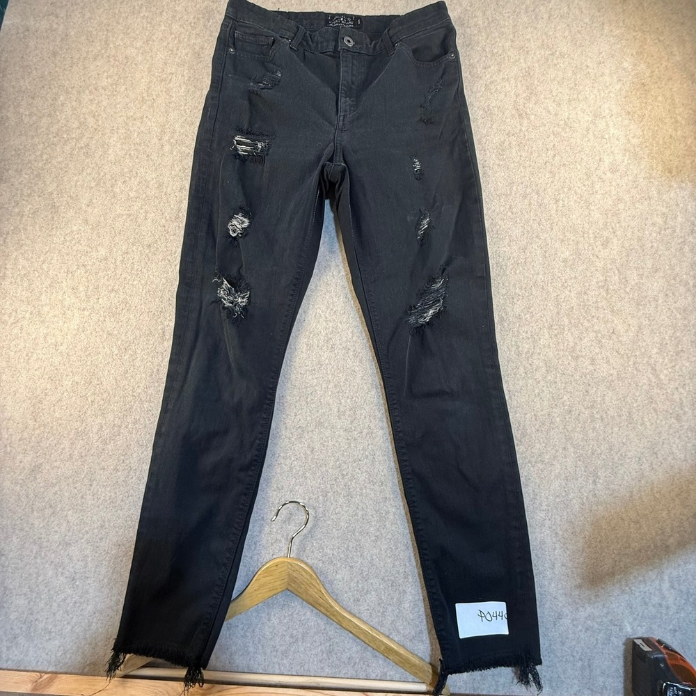 Lucky Brand‎ Black Distressed Skinny Jeans Frayed Hem Raw Edge Denim Size 8/29